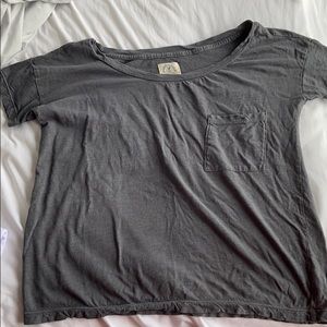 Short sleeve tee with pocket